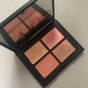 NARS eyeshadow quad in shade orgasm